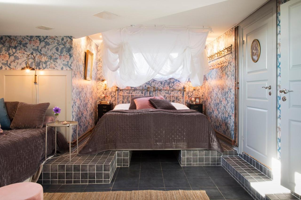 Strandvillan Hotell Och Bed & Breakfast Люсечиль Экстерьер фото