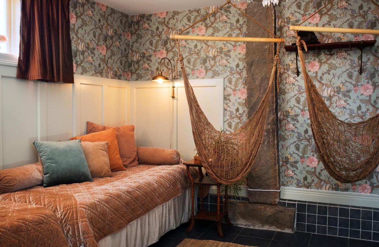 Strandvillan Hotell Och Bed & Breakfast Люсечиль Экстерьер фото