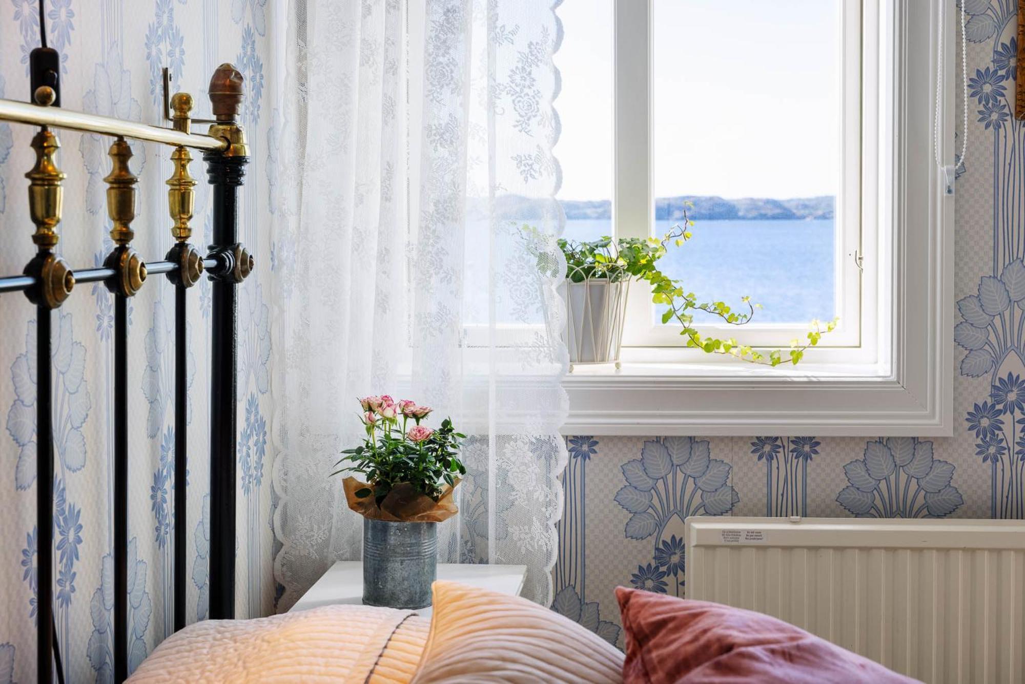Strandvillan Hotell Och Bed & Breakfast Люсечиль Экстерьер фото