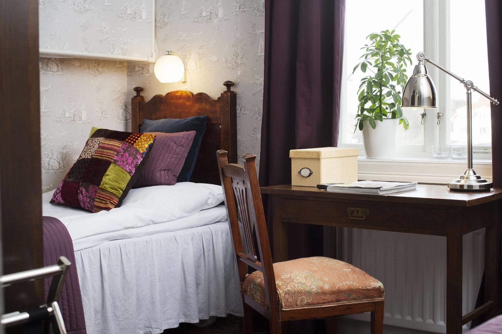 Strandvillan Hotell Och Bed & Breakfast Люсечиль Экстерьер фото