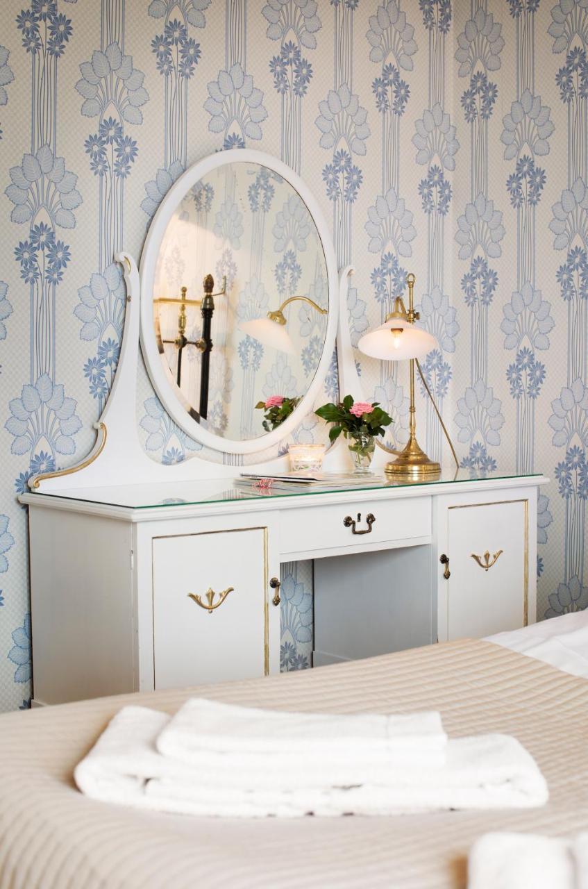 Strandvillan Hotell Och Bed & Breakfast Люсечиль Экстерьер фото